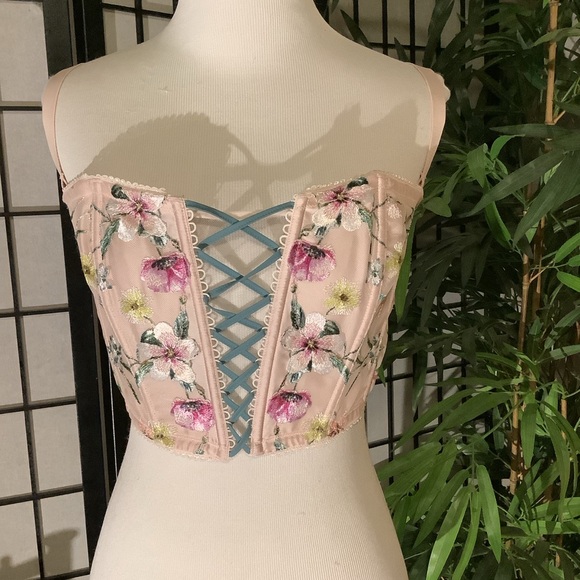 Victoria's Secret Tops - Victoria's Secret Dream Angels Floral Embroidered Bustier Top